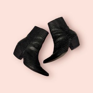 MATISSE CATY BLACK SNAKE LEATHER ANKLE BOOTS